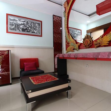 Reddoorz Plus Near Tugu Jogja 2 Yogyakarta Exteriér fotografie