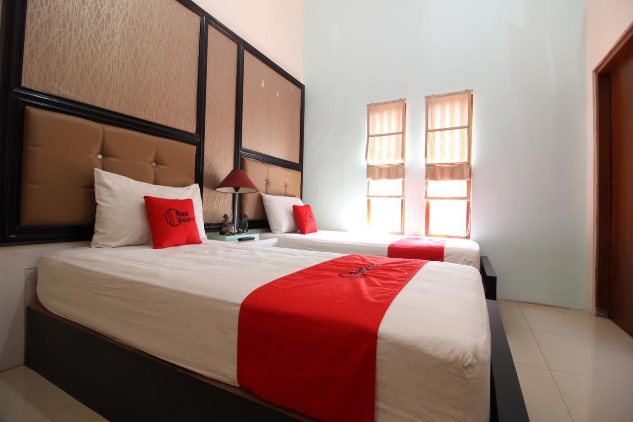 Reddoorz Plus Near Tugu Jogja 2 Yogyakarta Exteriér fotografie