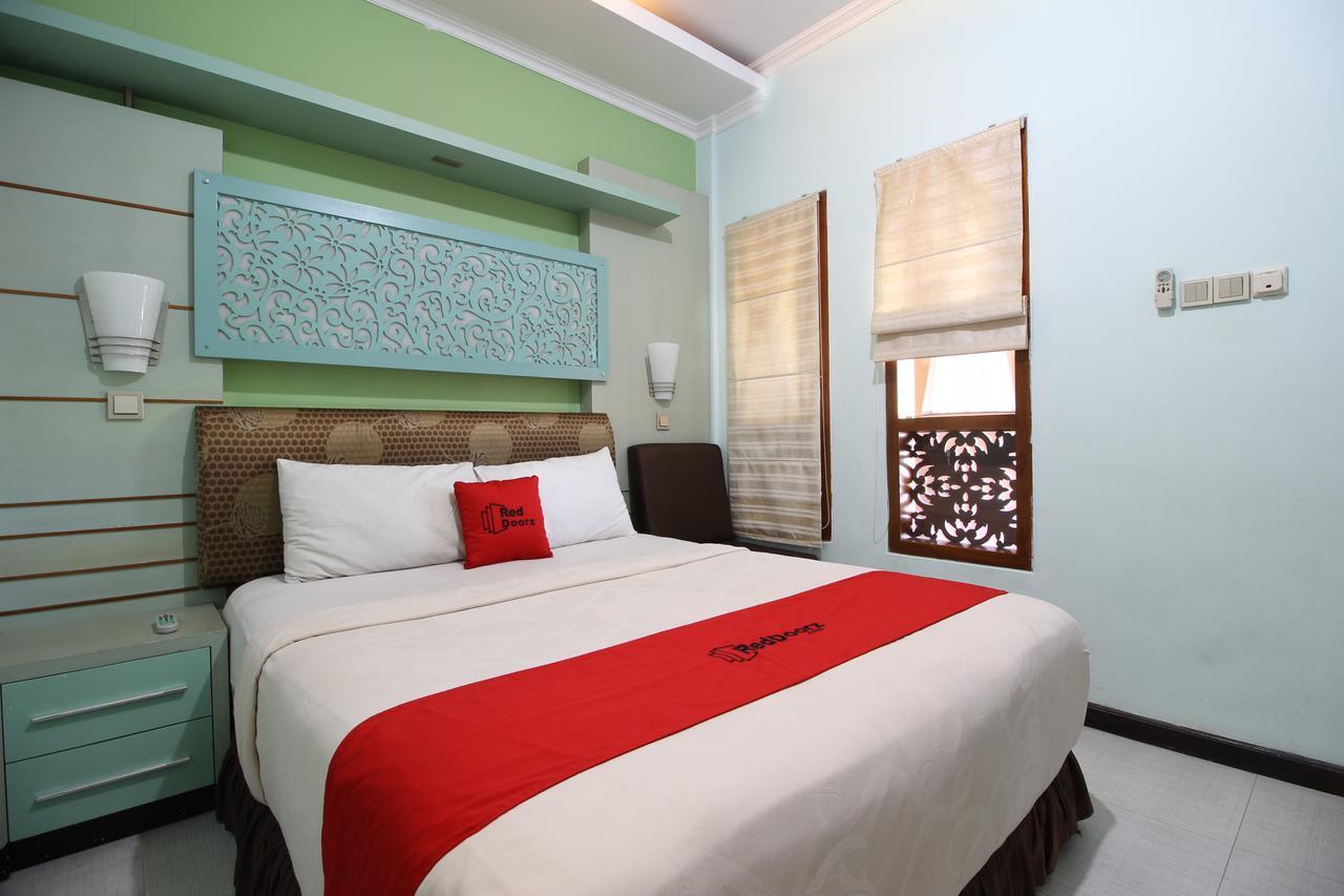 Reddoorz Plus Near Tugu Jogja 2 Yogyakarta Exteriér fotografie